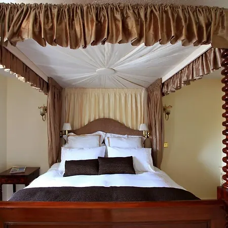 Danny Minnies Country House Annagry